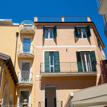 La Dimora Di Diana Apartment *